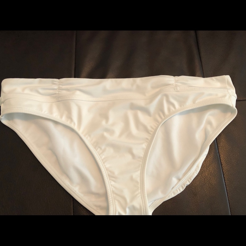 Swimsuit bottoms